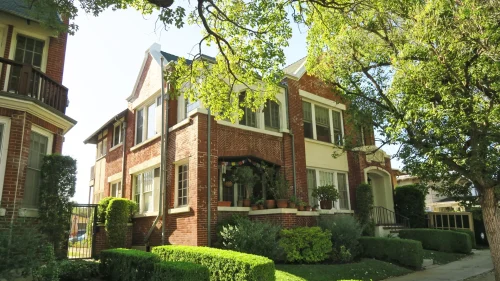 Filming location near Koreatown.