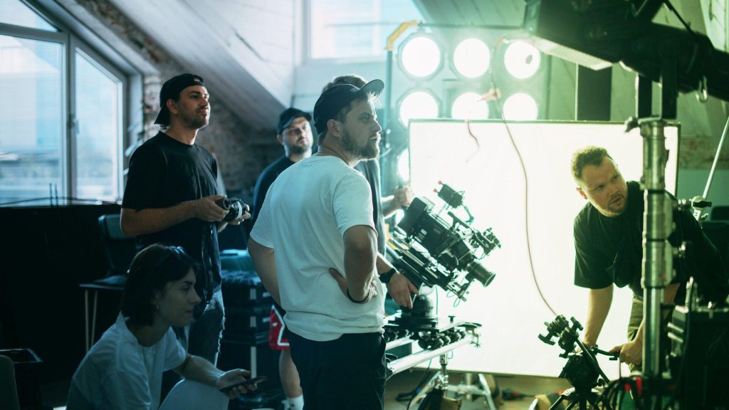 The Pros and Cons of Listing Your Home for Filming